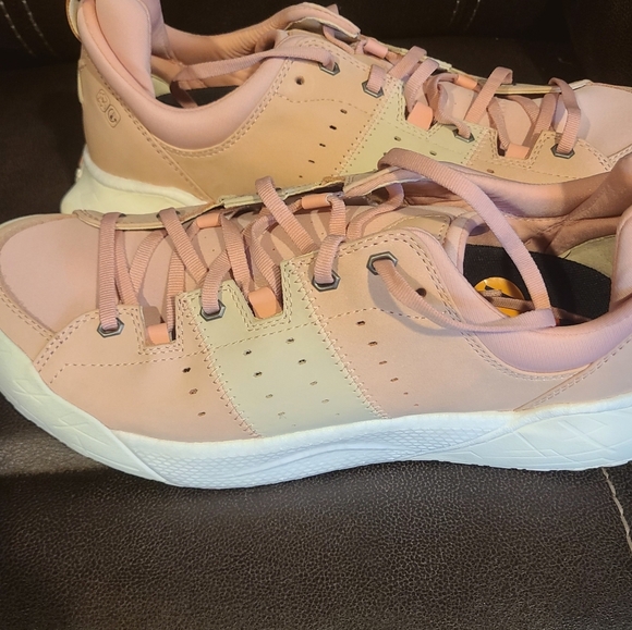 Deckers X Lab Drops New X-SCAPE NBK 2.0 - Picture 3 of 4